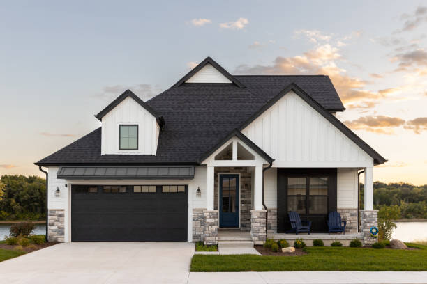 Best Emergency Roof Repair  in Levittown, NY